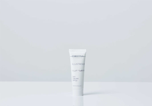 ILLUSTRIOUS デイアイクリーム SPF15