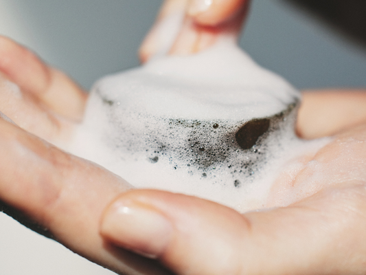 芸能人愛用で話題！クリスティーナ【大人気アイテム】